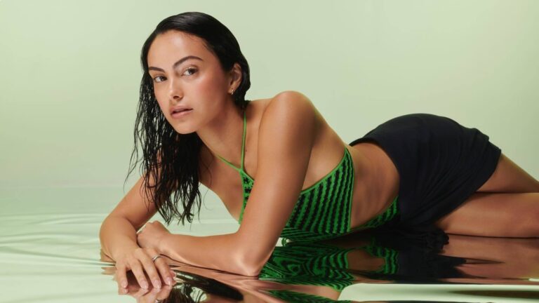 Camila Mendes-105898