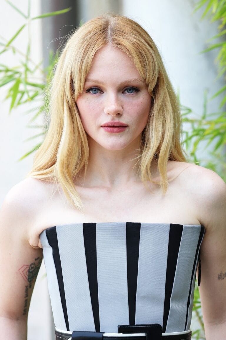 Emma Laird-107471