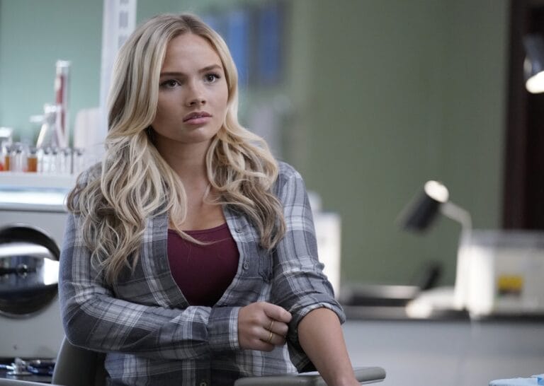 Natalie Alyn Lind-108344