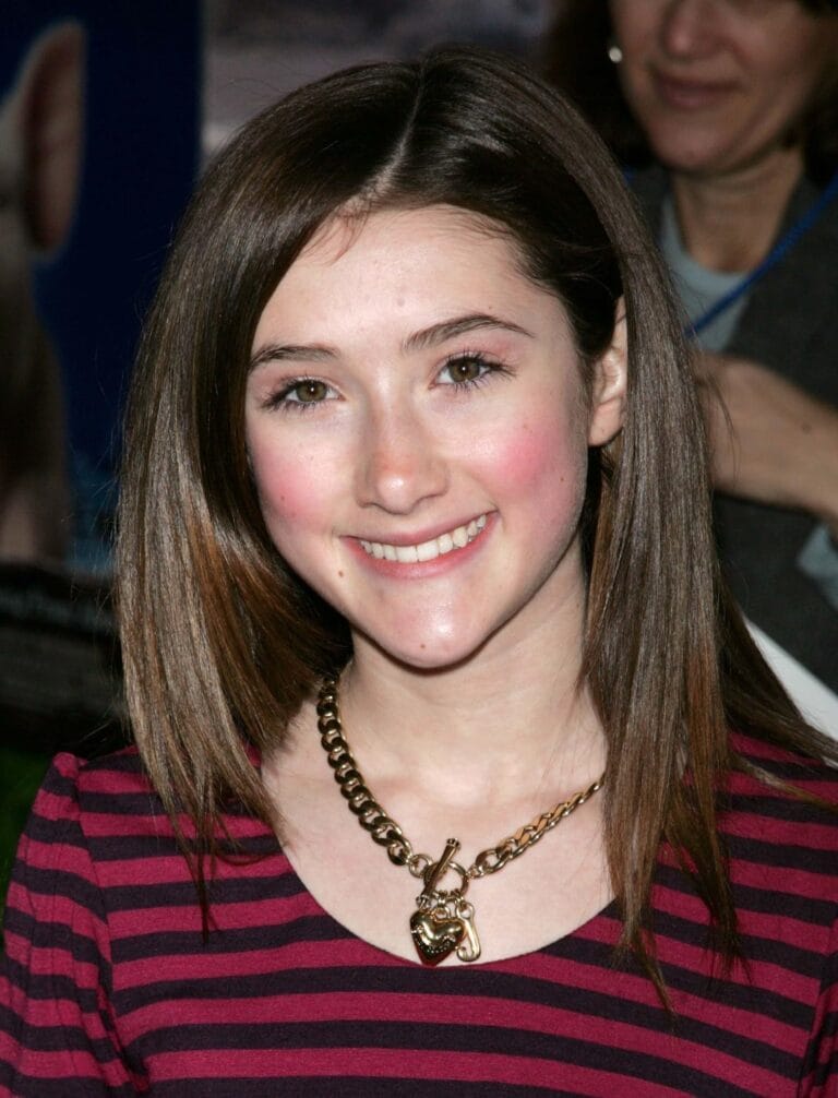 Julianna Rose Mauriello-109389