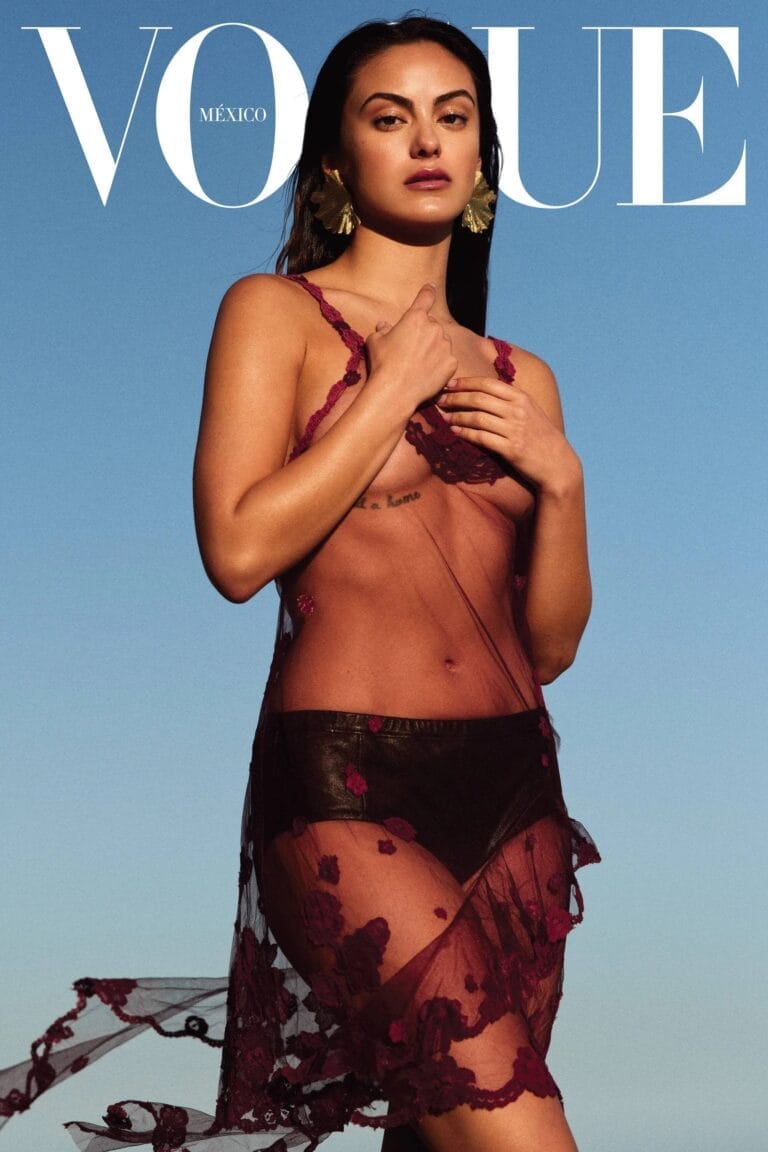 Camila Mendes-105987