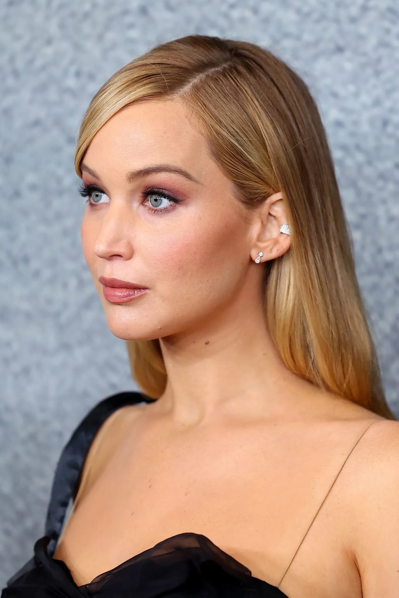 jenniferlawrencesf_17_.jpg.ee8511f9bc26a45242bf52d4b2e97182