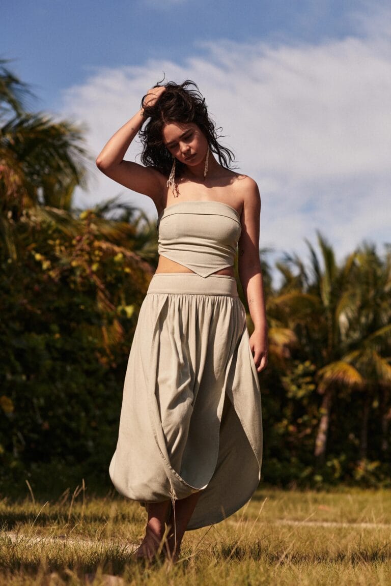 Courtney Eaton-111737