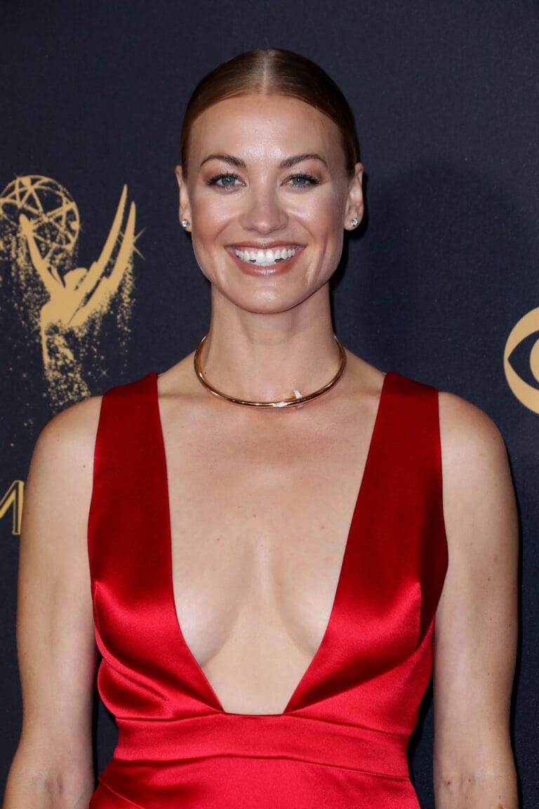 Yvonne Strahovski-112443