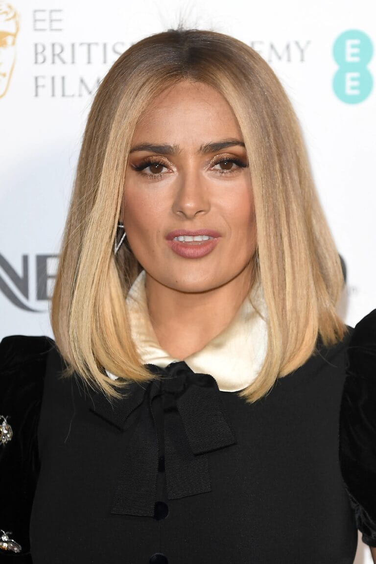 Salma Hayek con 51-52 años