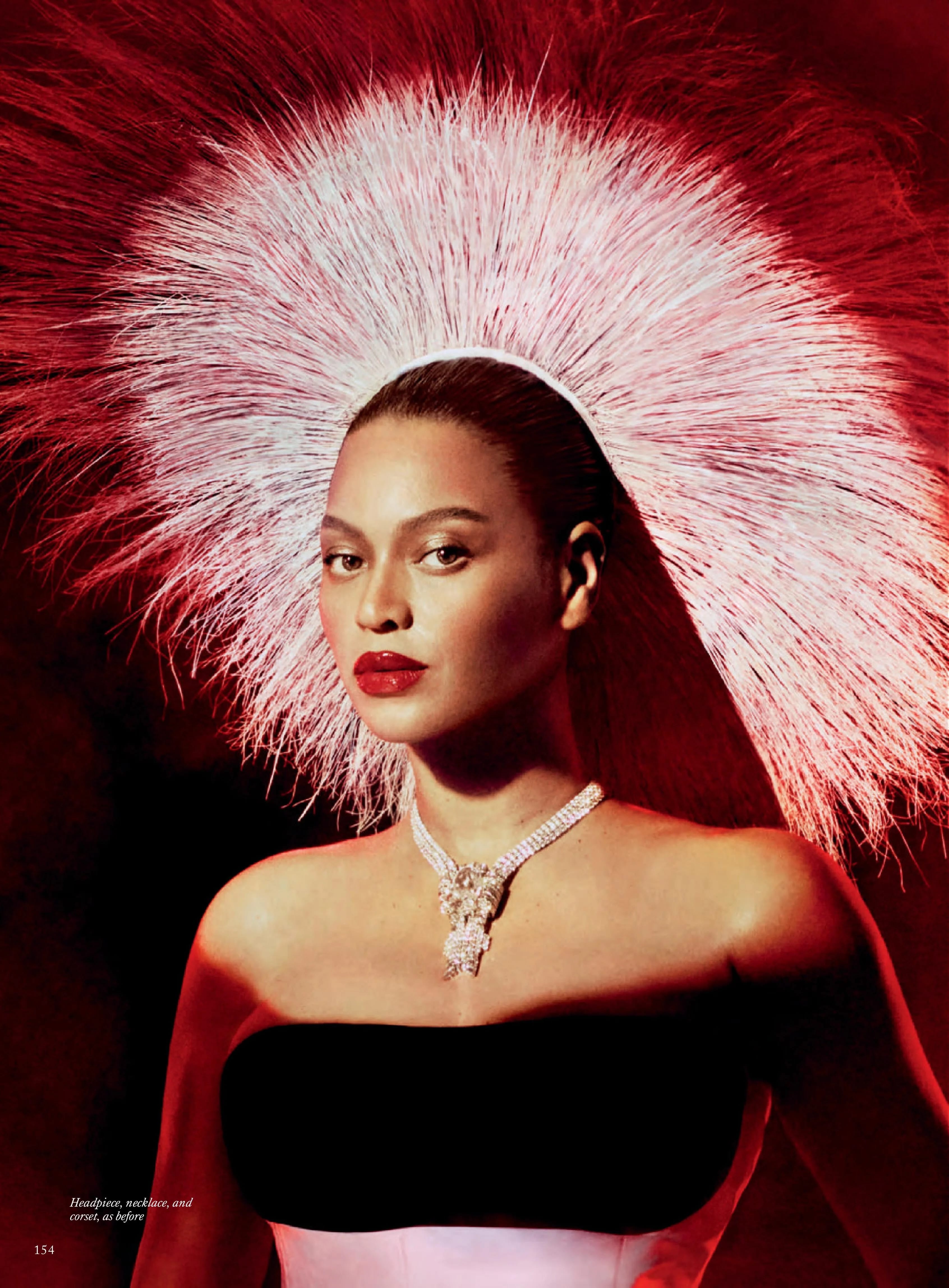 988443665_VogueUK07.2022-page-012.jpg.805f2bdf1a266b2b0263013121c50136