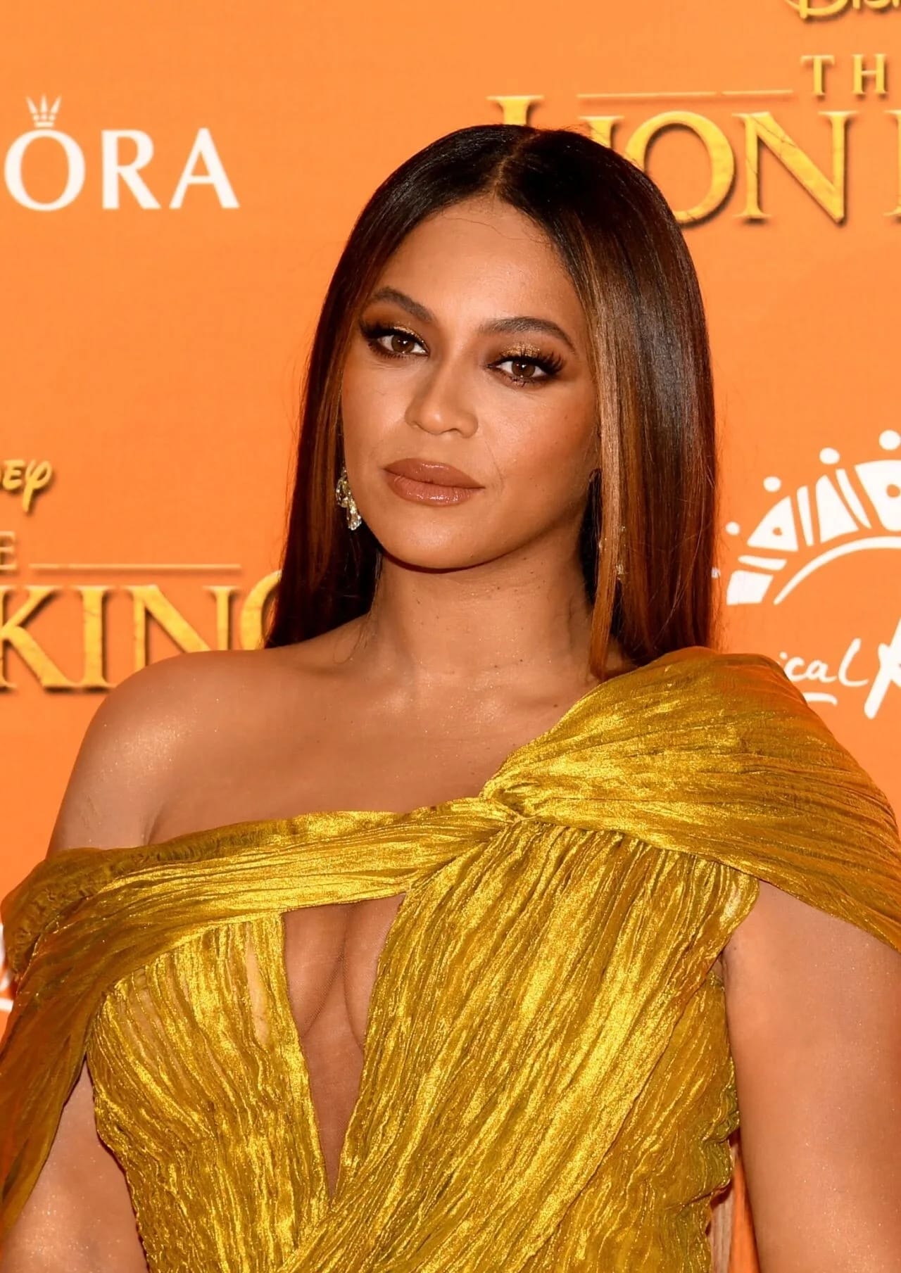 beyonce-the-lion-king-premiere-in-london-7.jpg.7a0d43343a7f4a7f1825526e31cdb8db