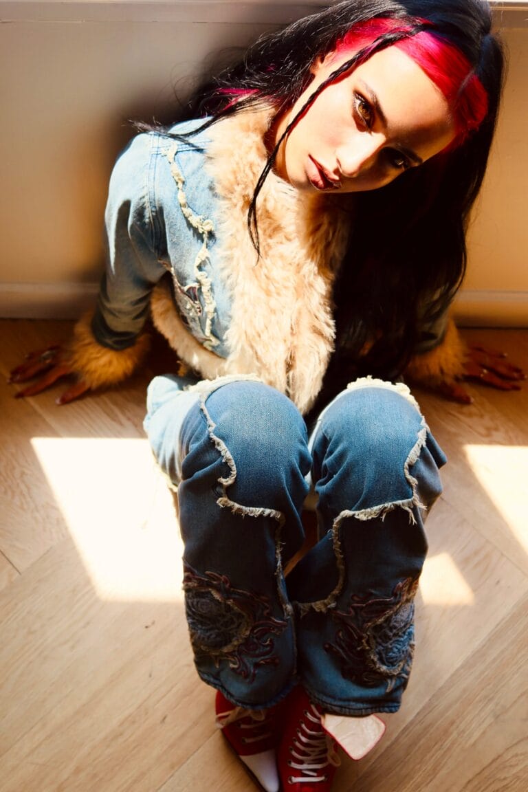 Kylie Cantrall-111401