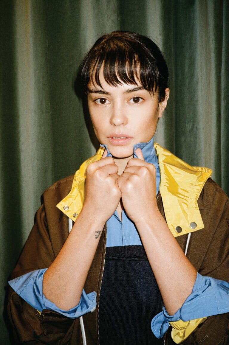 Courtney Eaton-111688