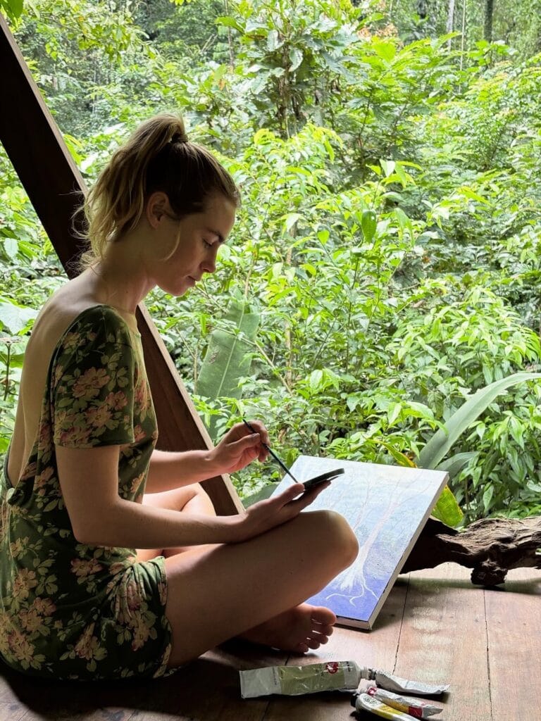 Lucy Fry-113013