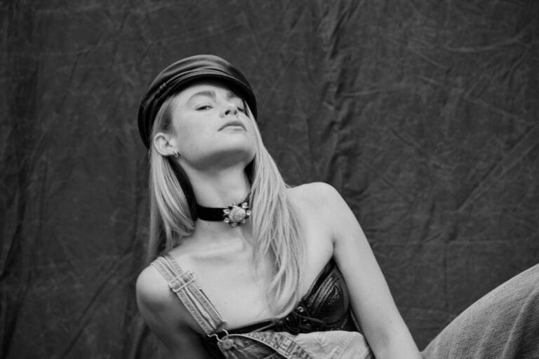Lucy Fry-113054