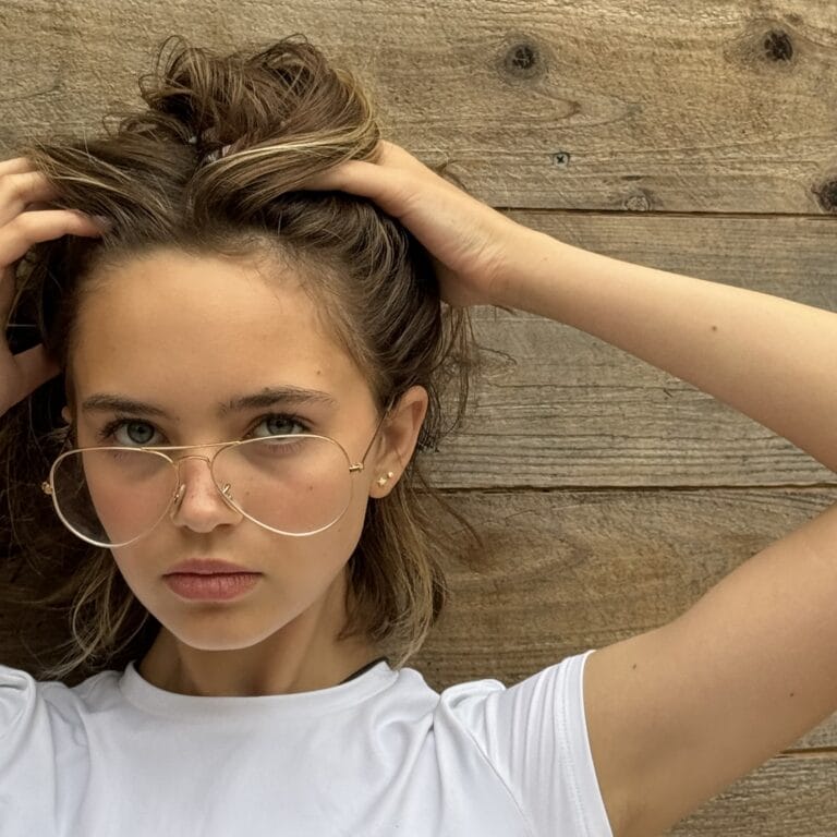 Ryan Kiera Armstrong-113247