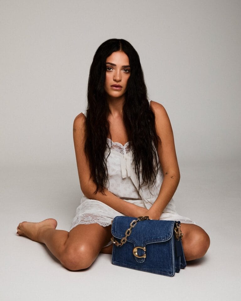 Luna Blaise-113305