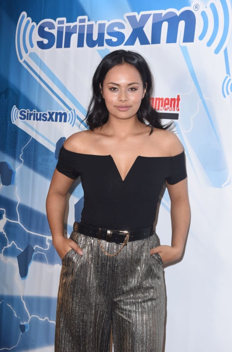 Frankie Adams-113739