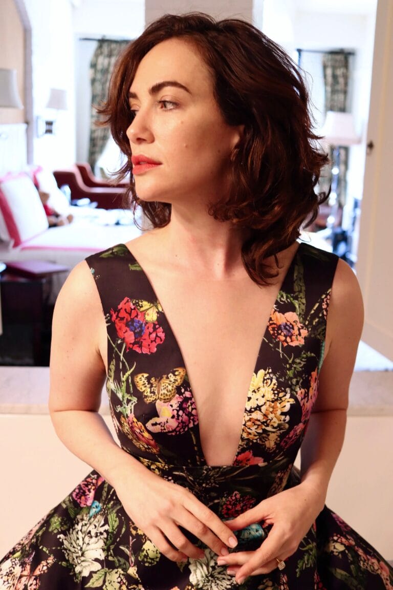 Kate Siegel-114700