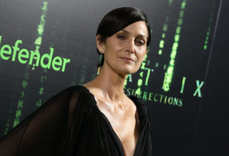 Carrie-Anne Moss-115525