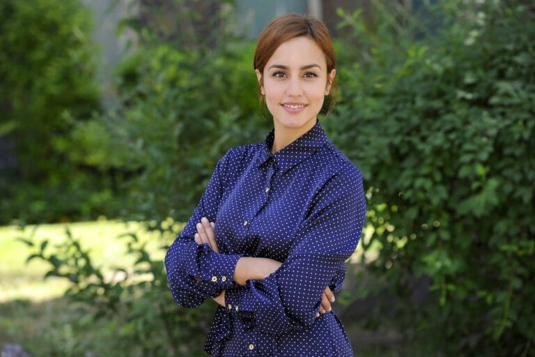 Megan Montaner-115549