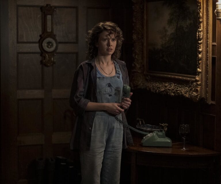 Amelia Eve-115648
