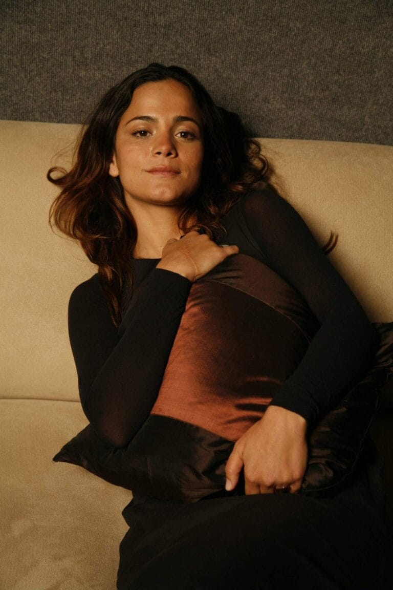 Alice Braga-115797