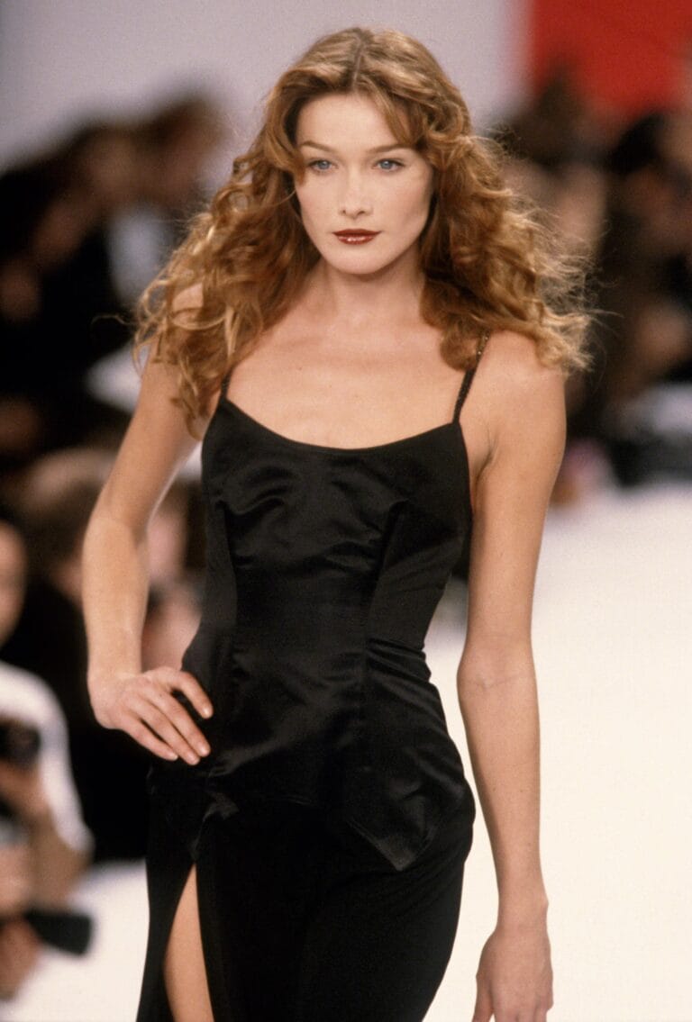Carla Bruni con 27-28 años