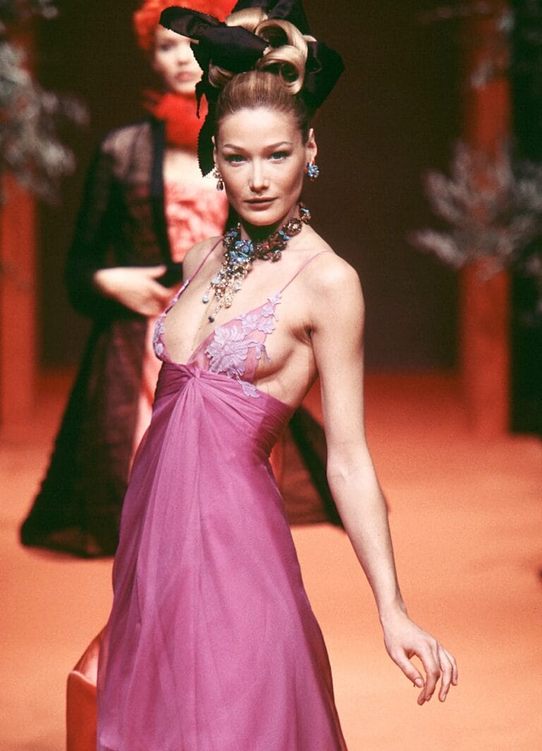 Carla Bruni con 50-51 años