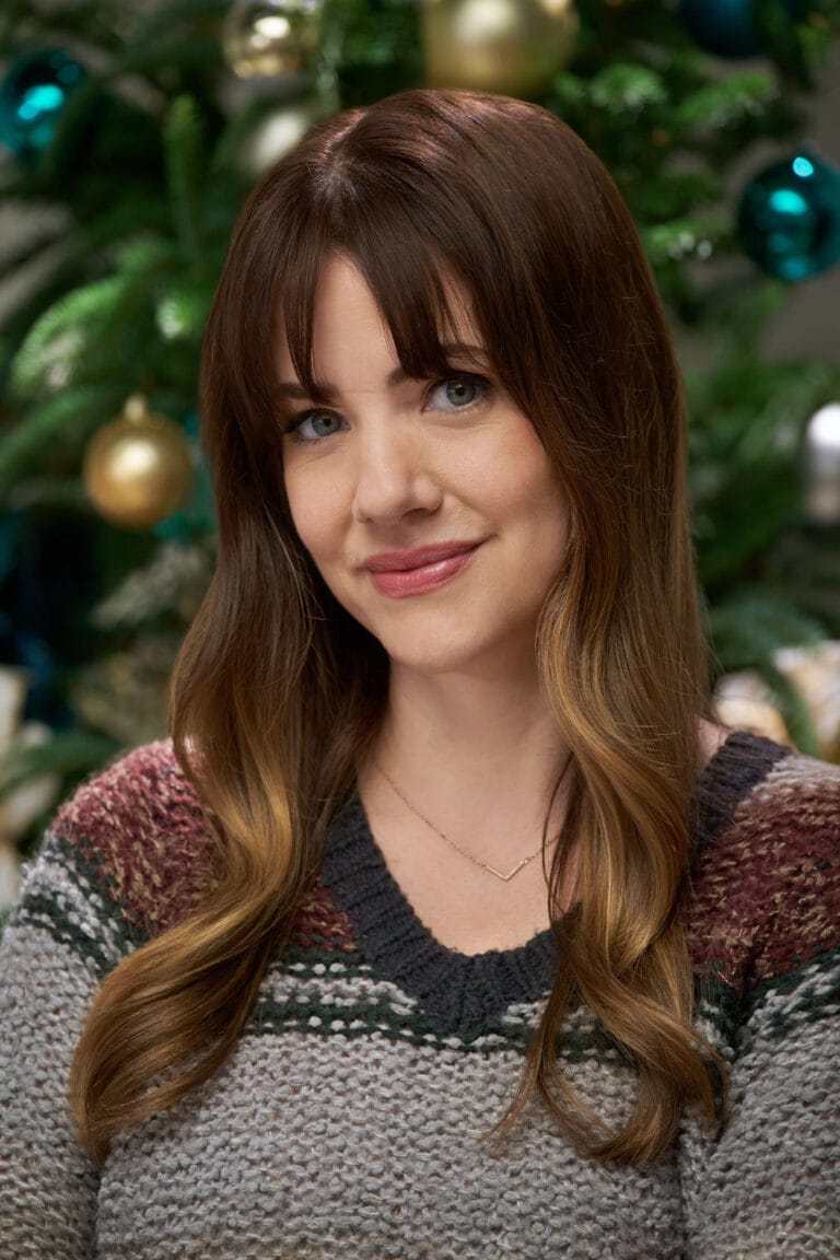 Julie Gonzalo-118369